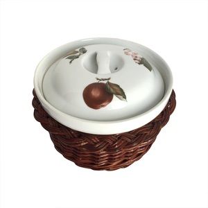 BIA Cordon Bleu Insulated Casserole Dish\